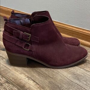 Elegant Maroon Ankle Booties